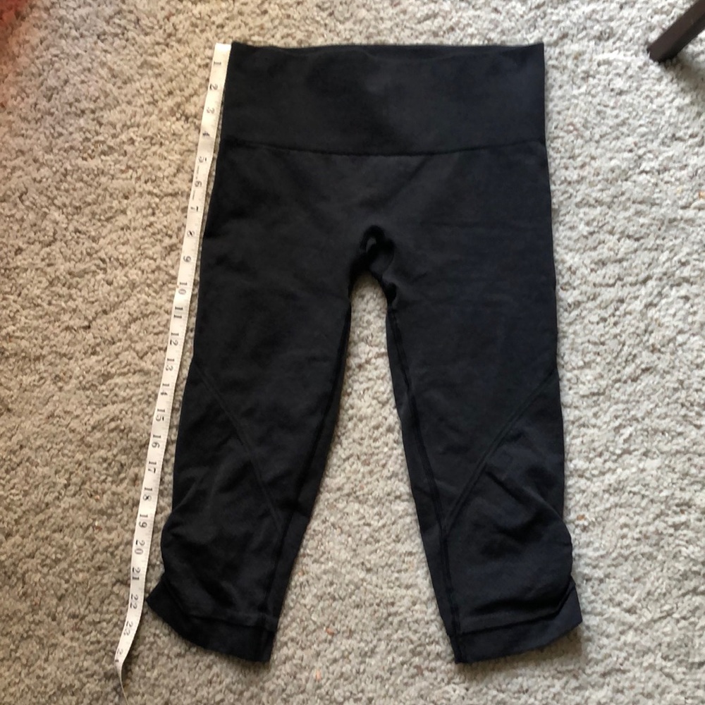 Women’s Lululemon capri leggings
